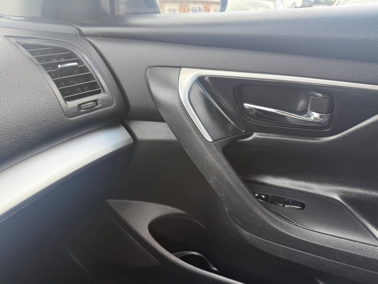Used 2018 Nissan Altima 2.5 SV FWD image 23