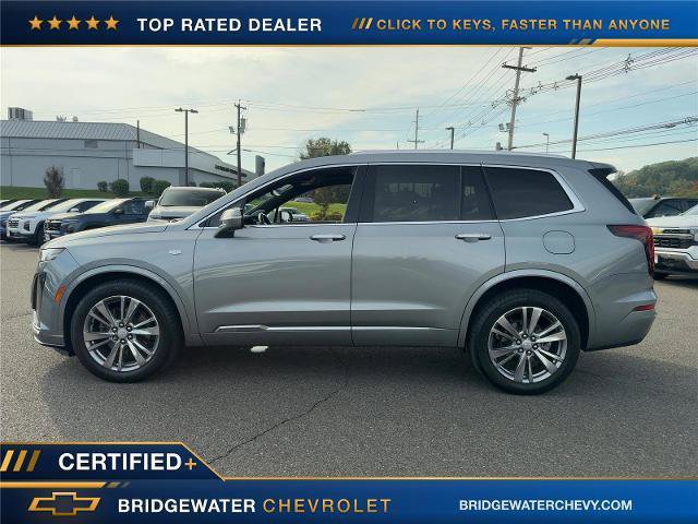 Used 2024 Cadillac XT6 Premium Luxury w/ Technology Package AWD/4WD image 3