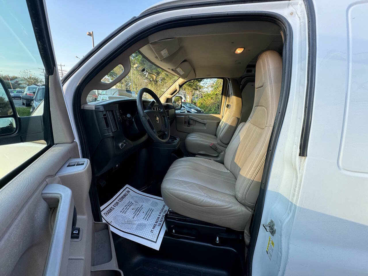 Used 2017 Chevrolet Express 2500 image 10