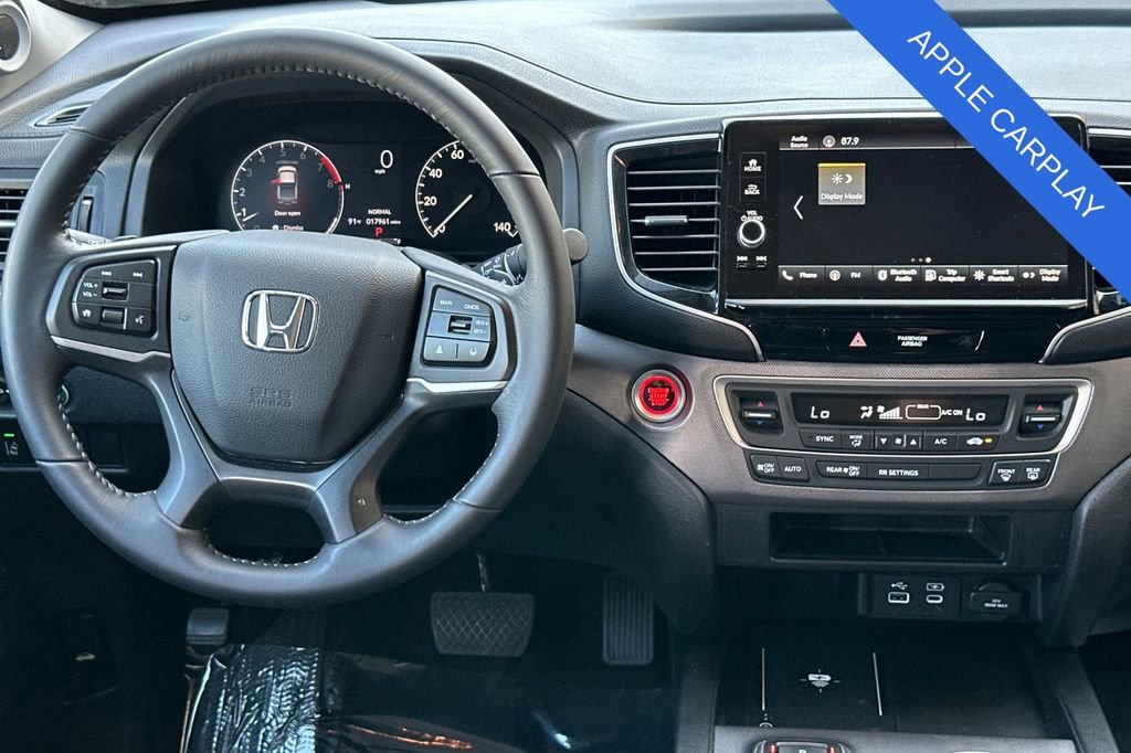 Used 2025 Honda Ridgeline Sport image 15