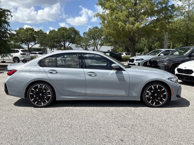 New 2026 BMW 330i Sedan w/ M Sport Package RWD image 2