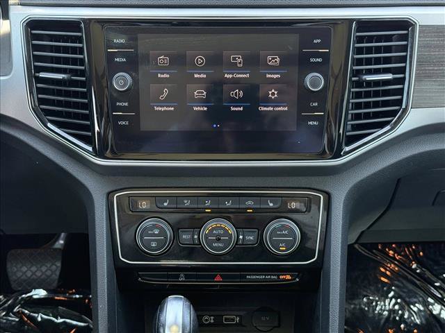 Used 2018 Volkswagen Atlas SEL FWD image 17