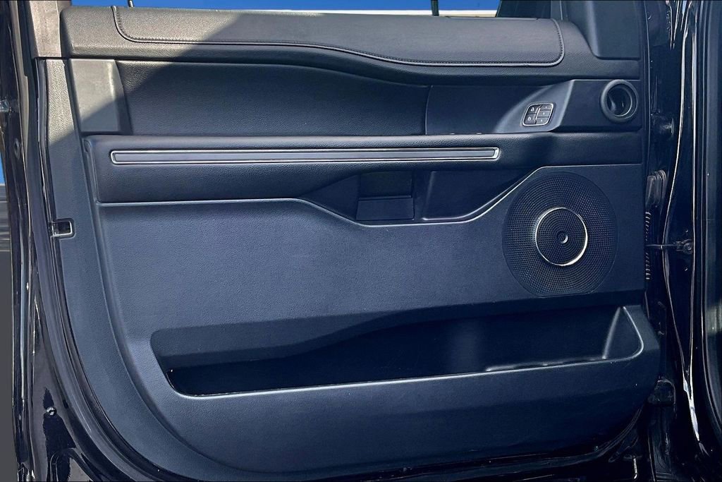 Used 2020 Ford Expedition XLT w/ Equipment Group 202A image 22