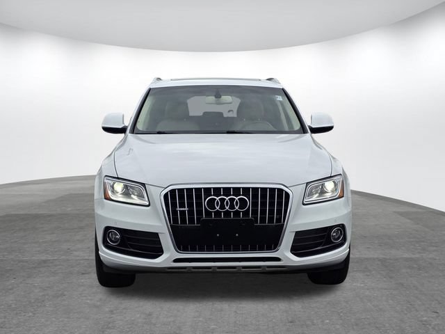 Used 2017 Audi Q5 2.0T Premium Plus w/ Technology Package AWD/4WD image 2
