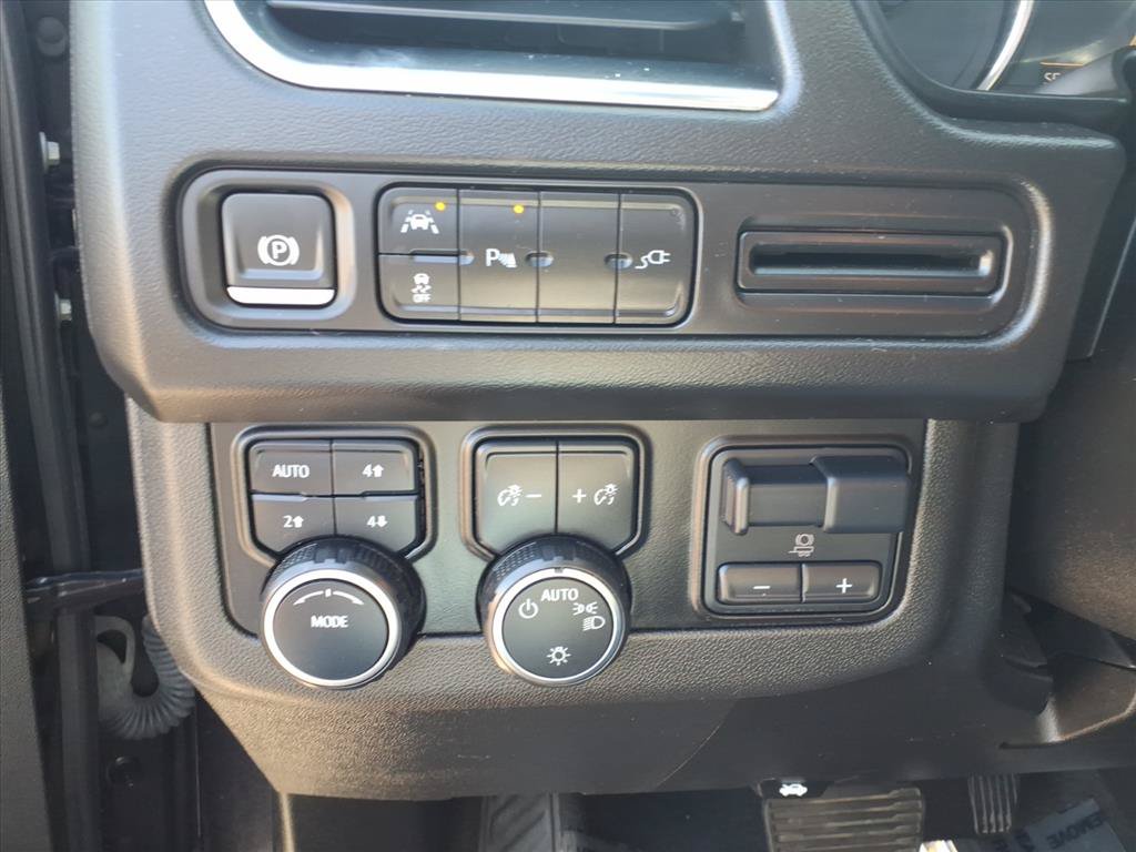 Used 2022 Chevrolet Tahoe LS w/ Max Trailering Package AWD/4WD image 17