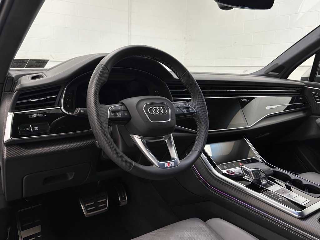 Used 2025 Audi SQ7 Prestige w/ Prestige Package image 10