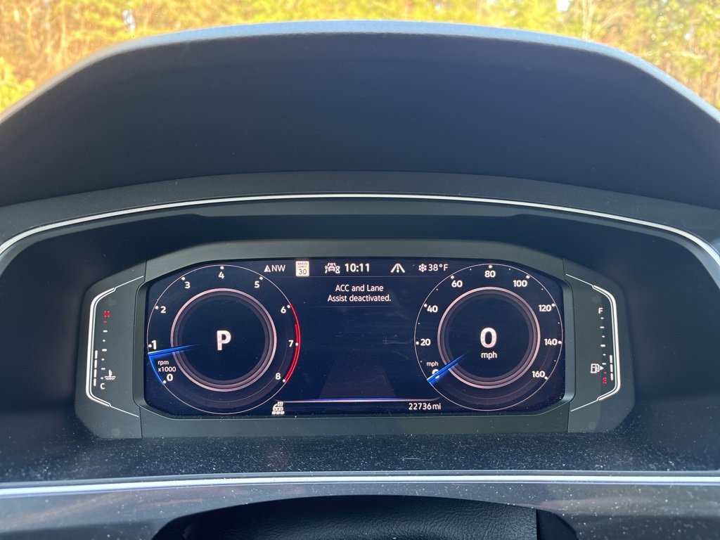 Used 2023 Volkswagen Tiguan SEL R-Line image 25