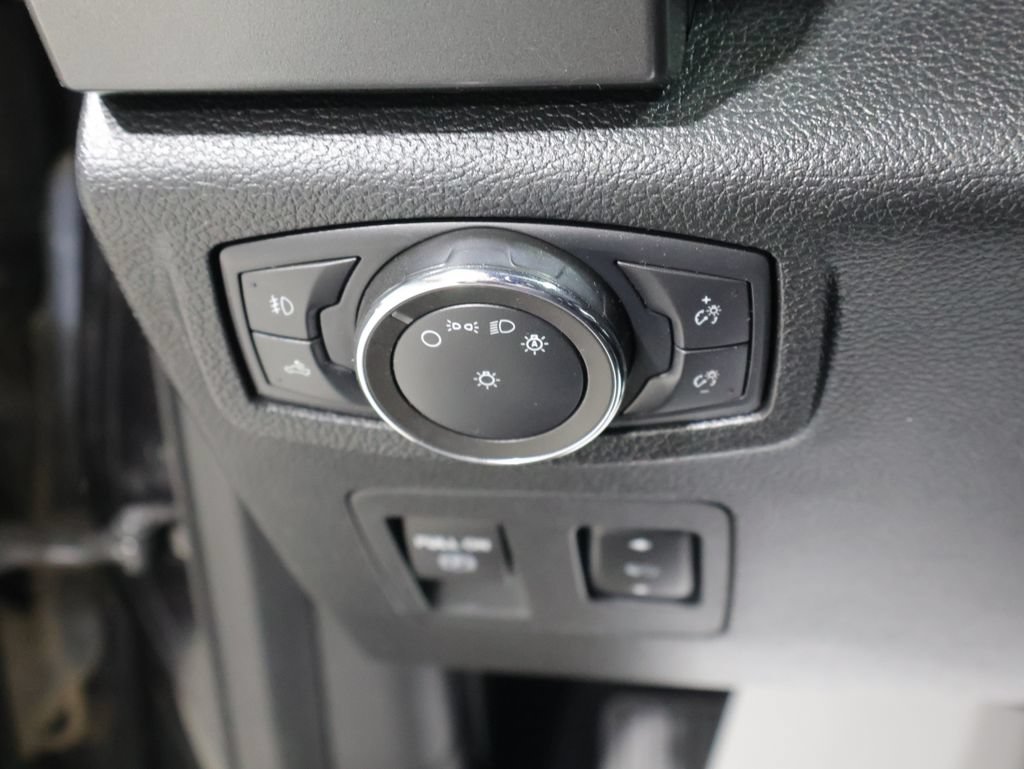 Used 2020 Ford F150 XLT w/ Equipment Group 302A Luxury AWD/4WD image 32
