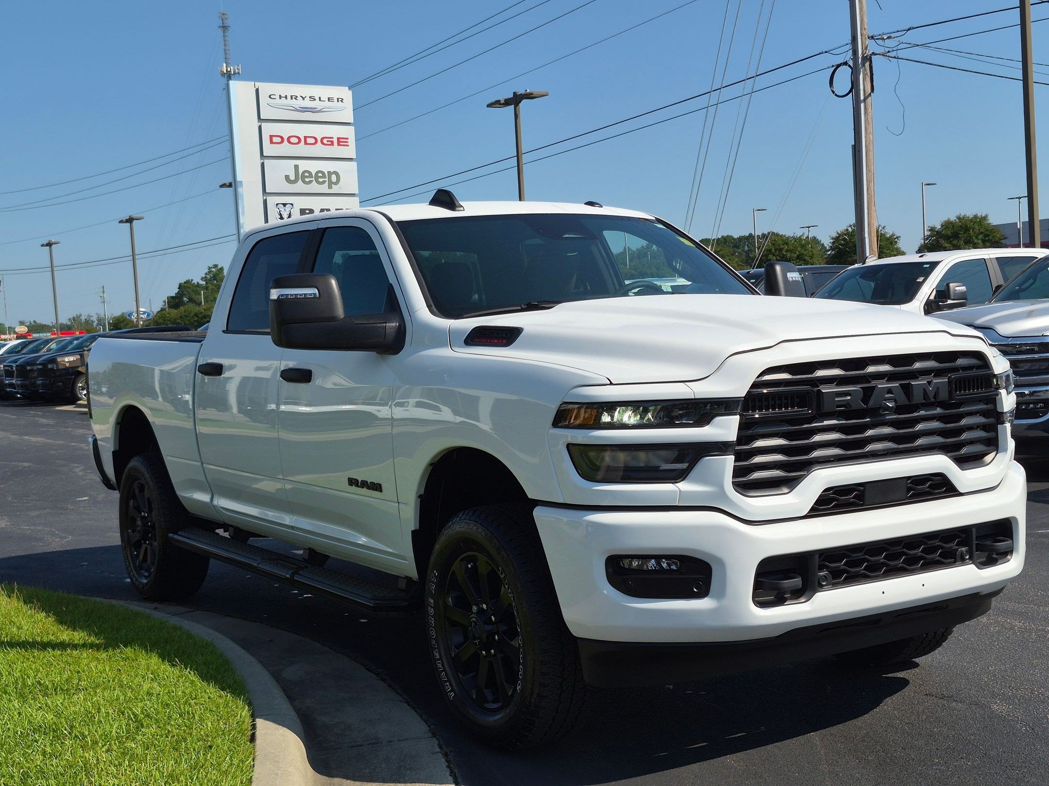 Used 2026 RAM 2500 Big Horn AWD/4WD image 3
