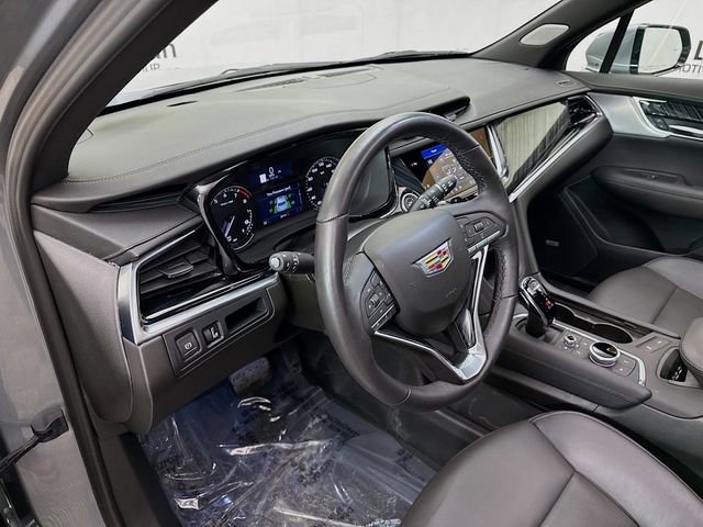 Used 2024 Cadillac XT6 Premium Luxury image 10