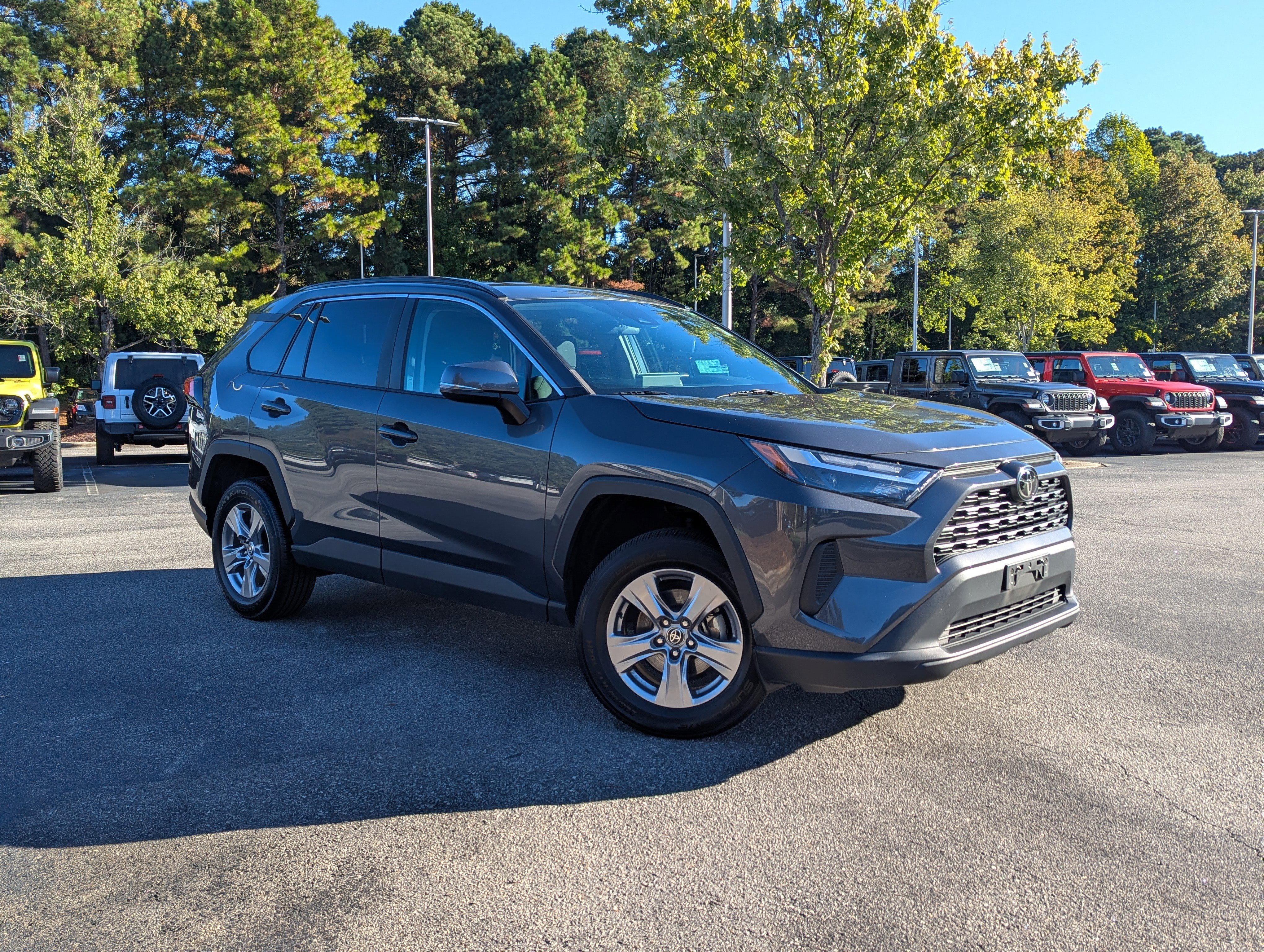 Used 2023 Toyota RAV4 XLE image 3