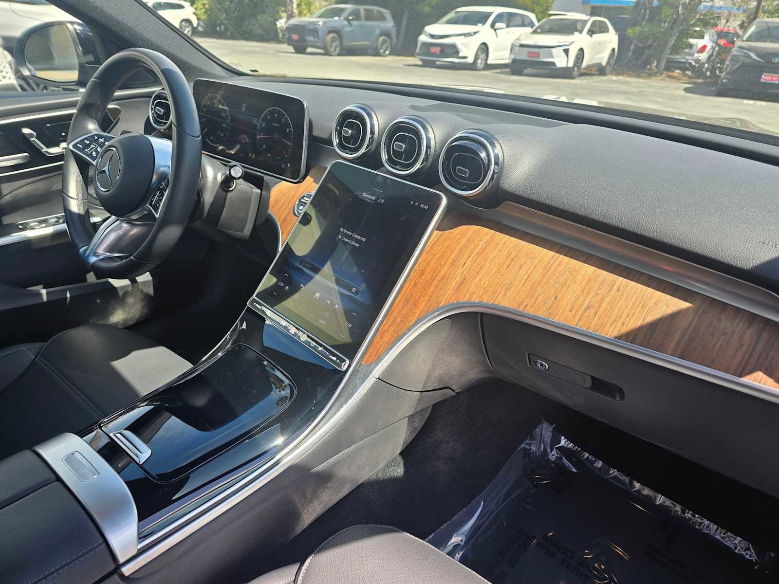 Used 2024 Mercedes-Benz C 300 Sedan image 12