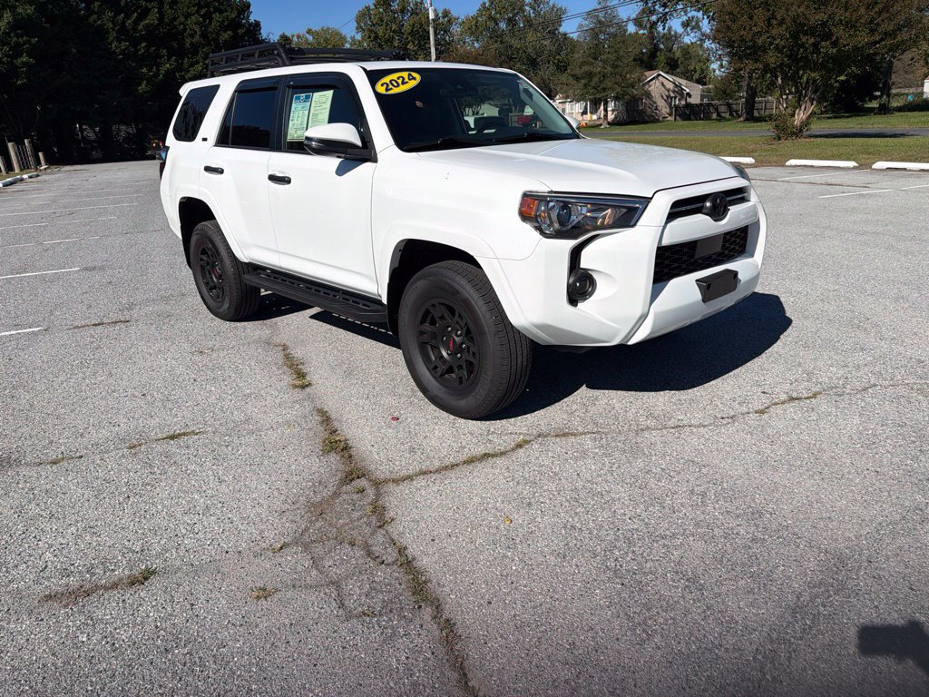 Used 2024 Toyota 4Runner SR5 Premium w/ Moonroof Package AWD/4WD image 14