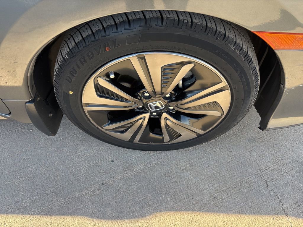 Used 2018 Honda Civic EX image 12