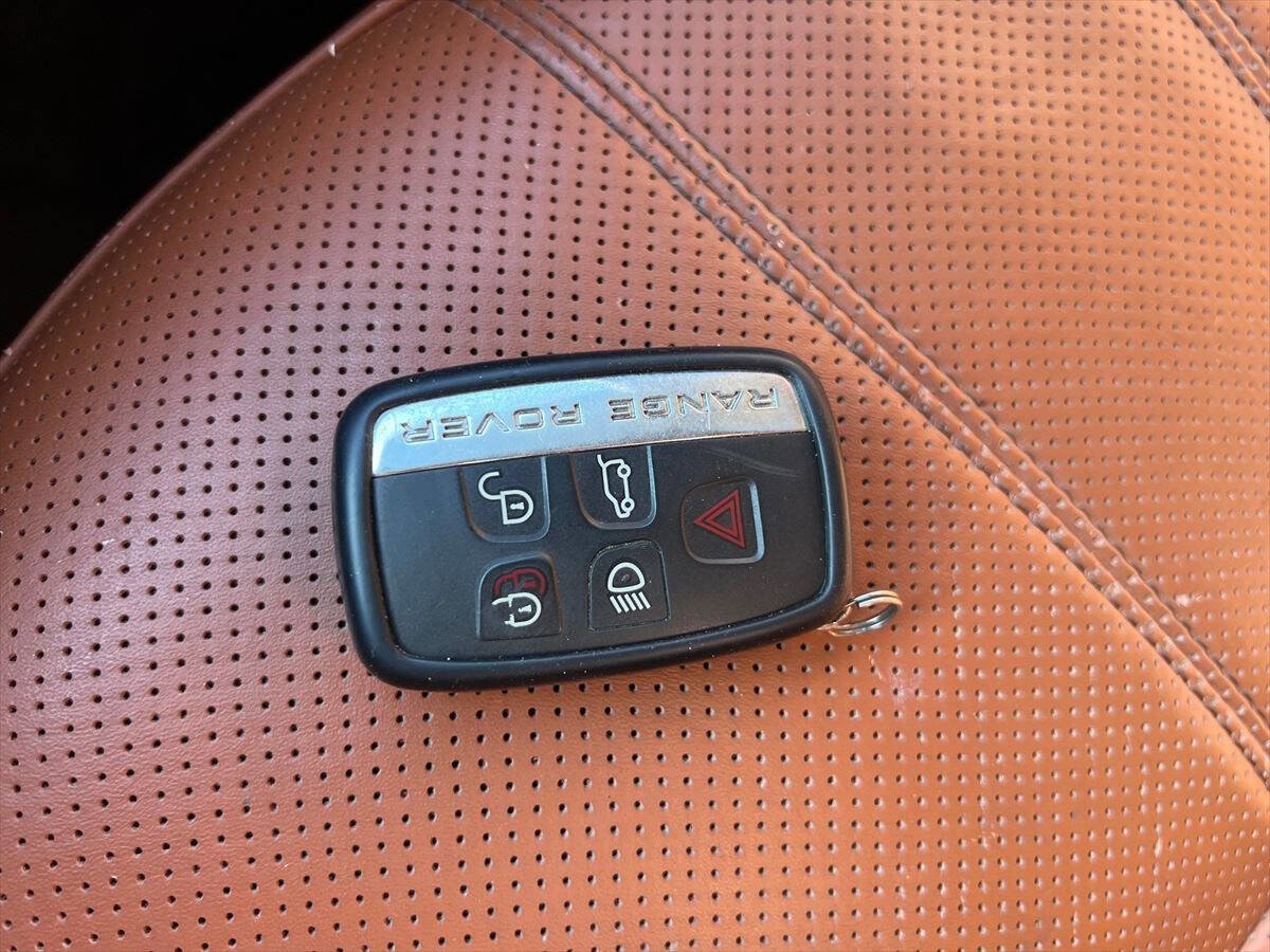 Used 2014 Land Rover Range Rover Sport Supercharged image 18