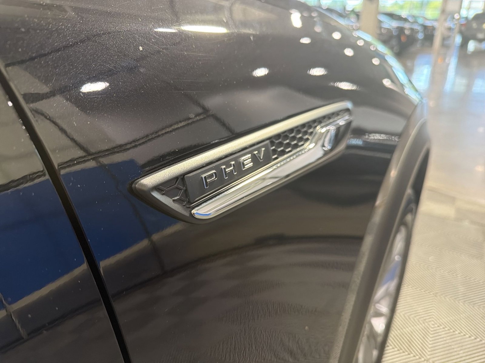 Used 2024 MAZDA CX-90 Plug-In Hybrid w/ Preferred AWD/4WD image 18