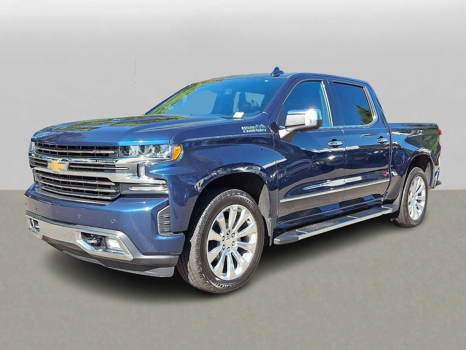 Used 2019 Chevrolet Silverado 1500 High Country image 1