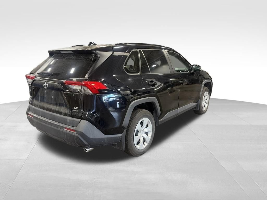 Used 2019 Toyota RAV4 LE AWD/4WD image 6