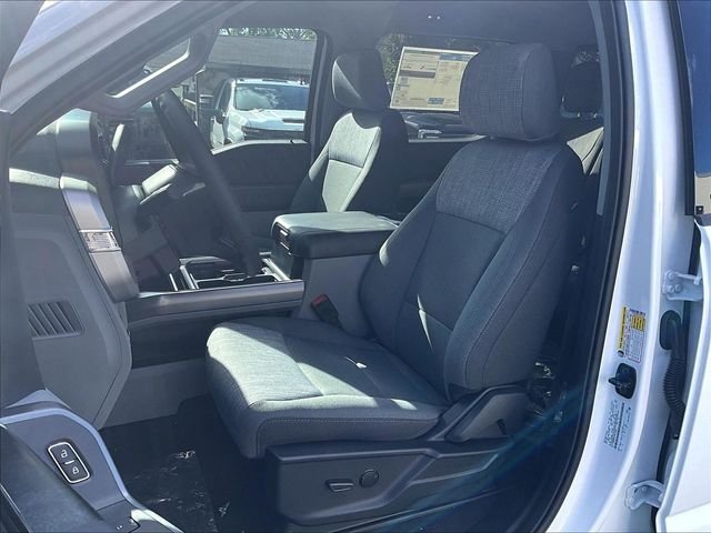 New 2027 Ford F250 XLT w/ XLT Premium Package AWD/4WD image 10