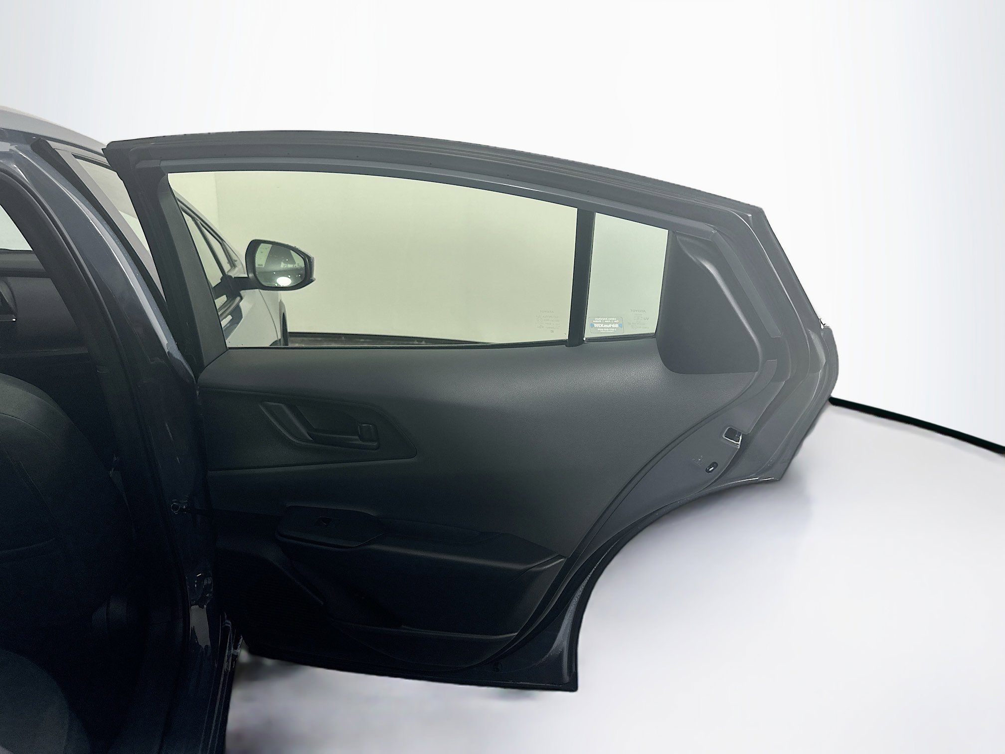 Used 2024 Toyota Prius LE image 30