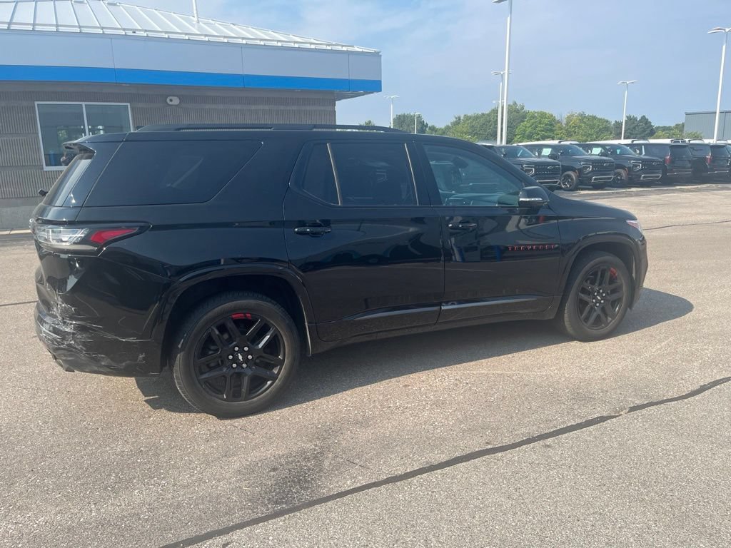 Used 2019 Chevrolet Traverse Premier w/ Redline Edition AWD/4WD image 9