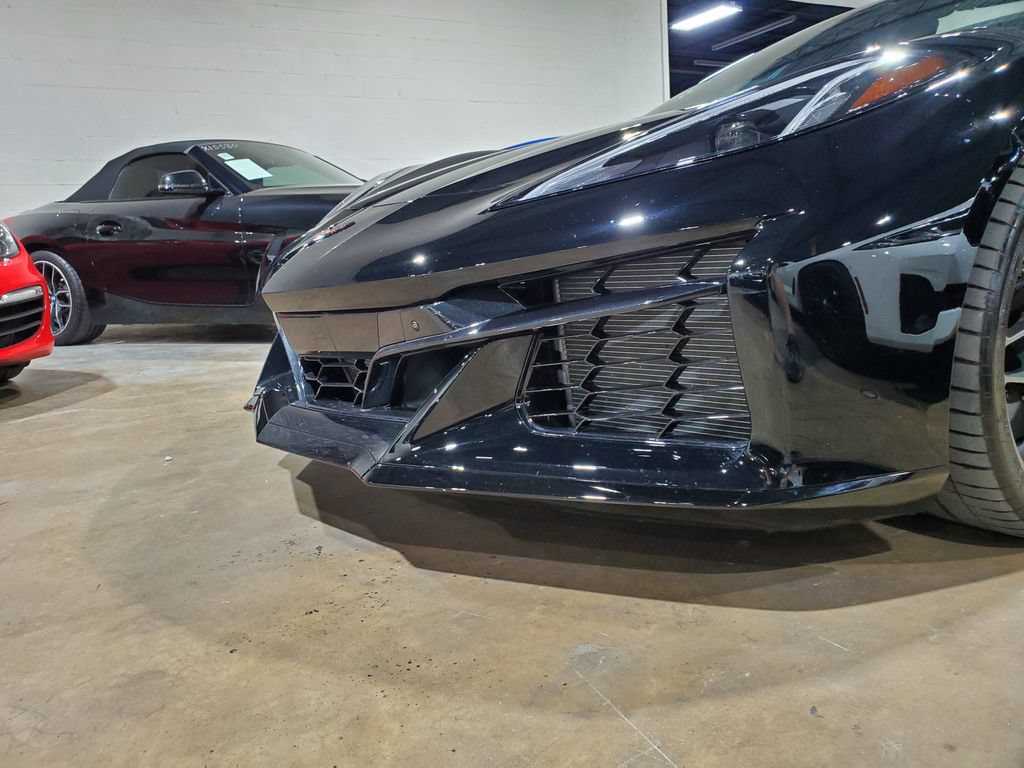 Used 2025 Chevrolet Corvette Z06 RWD image 48