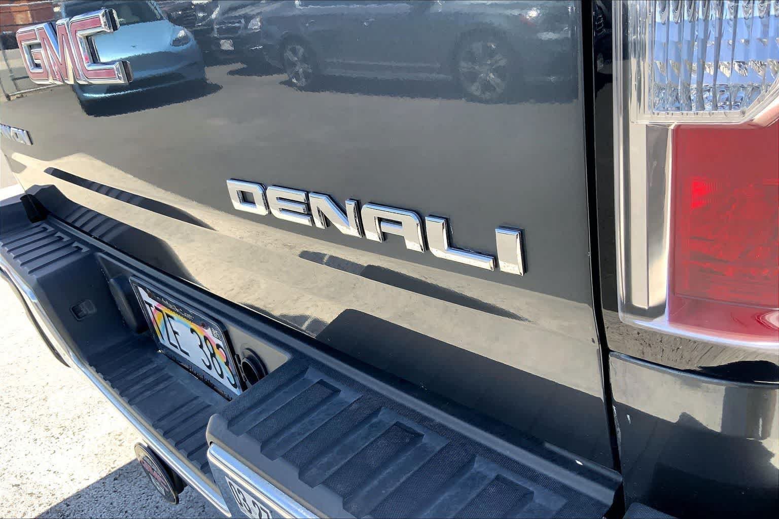 Used 2016 GMC Canyon SLE RWD image 7