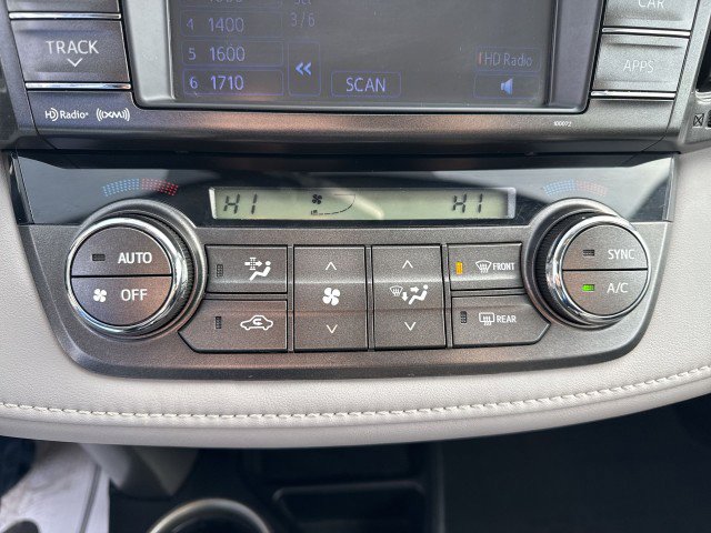 Used 2013 Toyota RAV4 XLE image 16