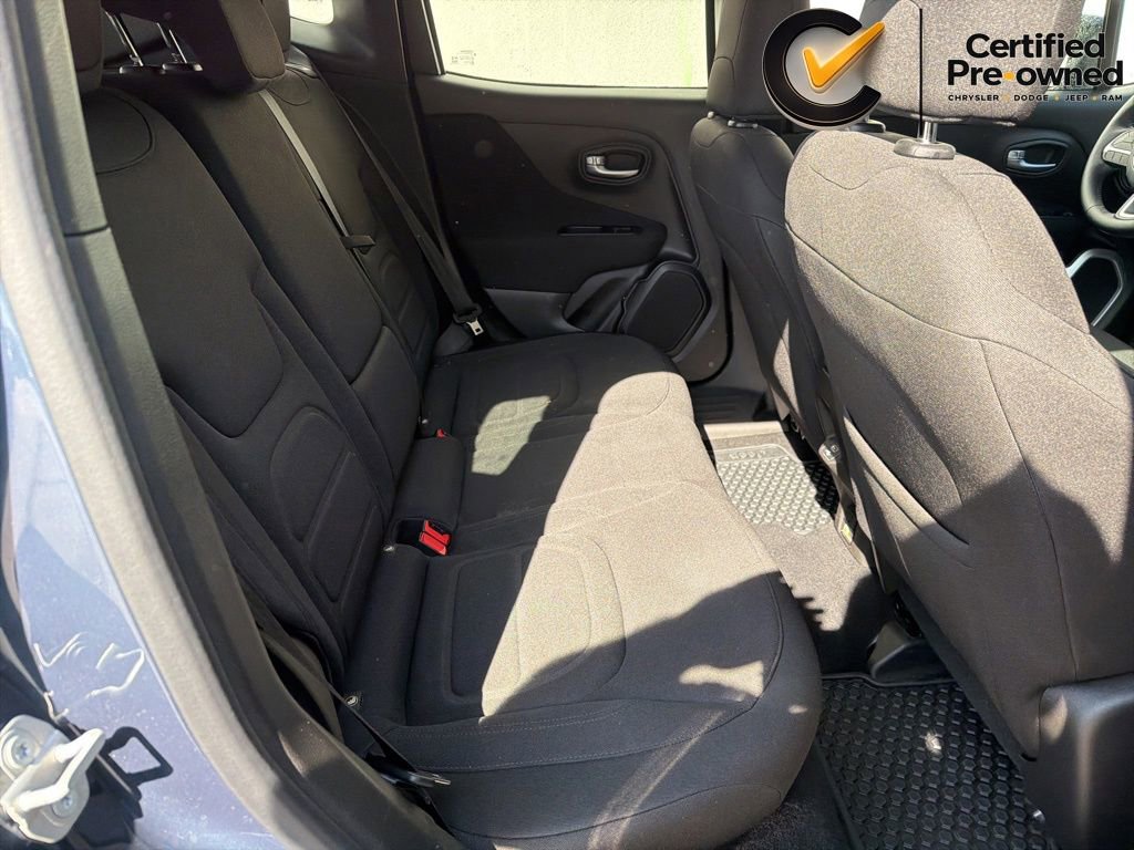 Used 2021 Jeep Renegade Latitude w/ Convenience Group AWD/4WD image 21