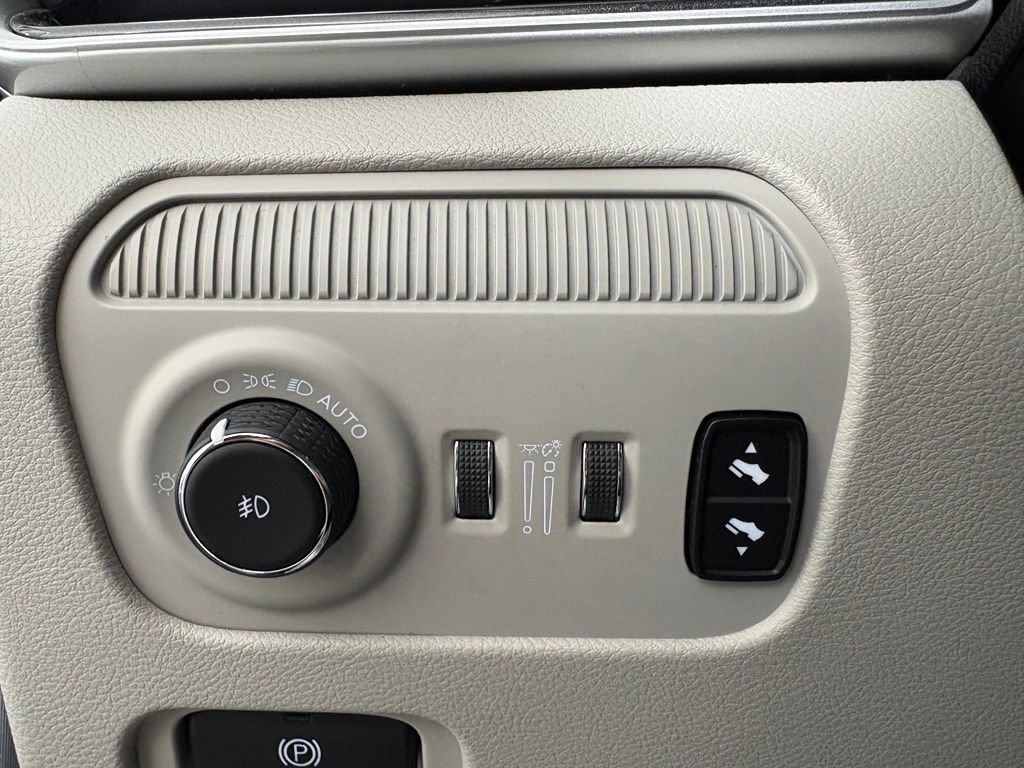 Used 2022 Jeep Wagoneer Series I w/ Convenience Group I RWD image 21