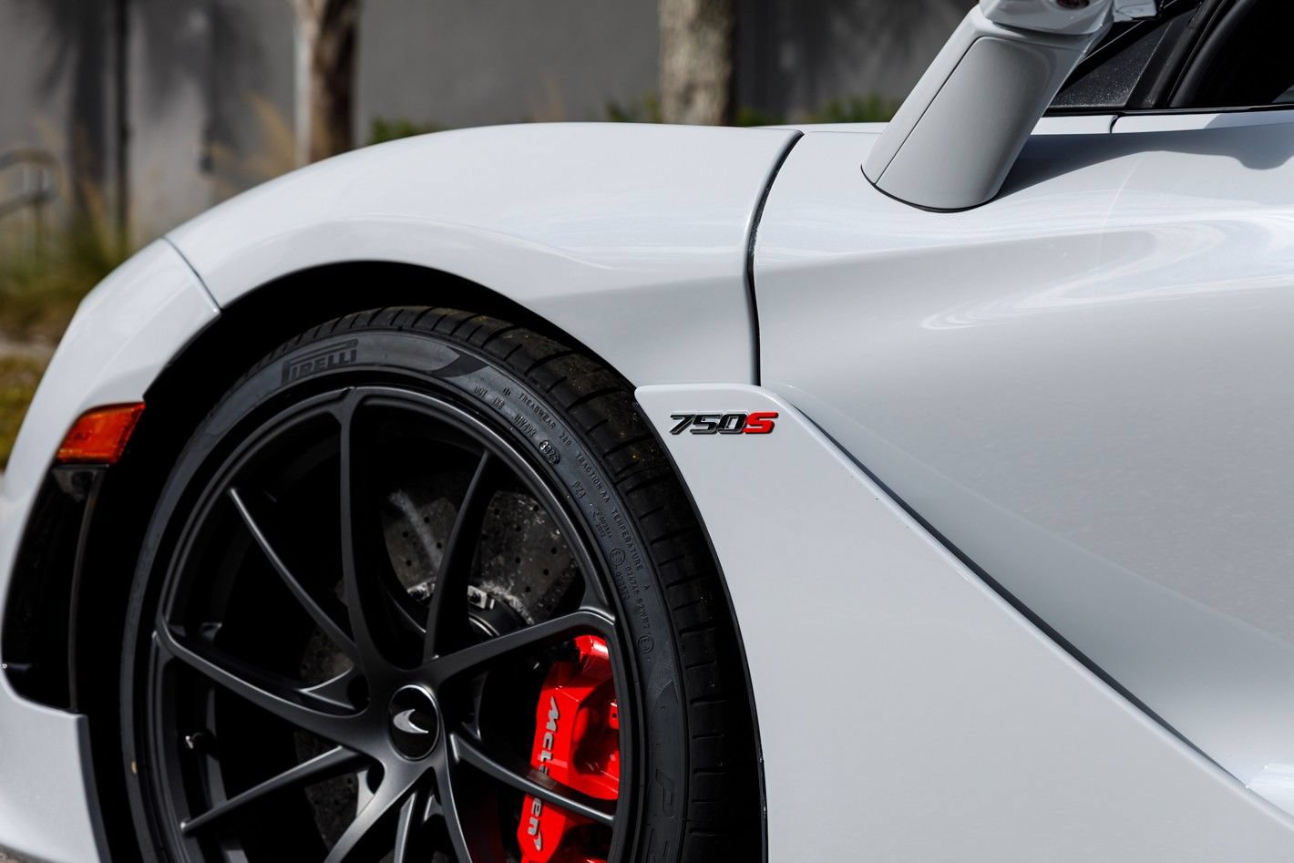 Used 2026 McLaren 750S Spider RWD image 21