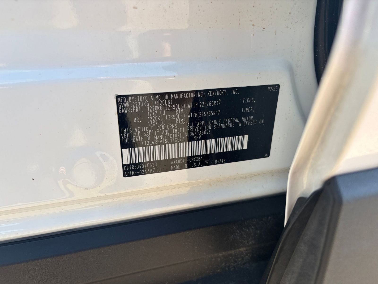 Used 2025 Toyota RAV4 LE image 28