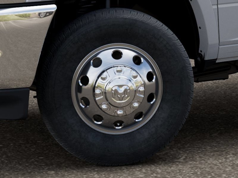 New 2025 RAM 3500 Big Horn AWD/4WD image 9