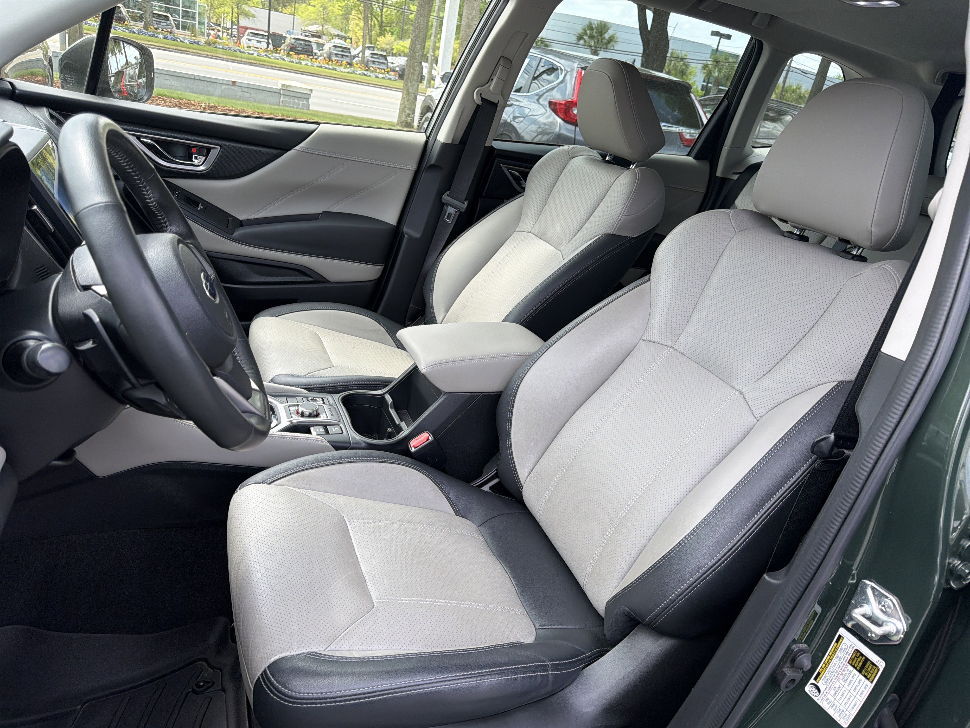 Used 2023 Subaru Forester Limited image 17