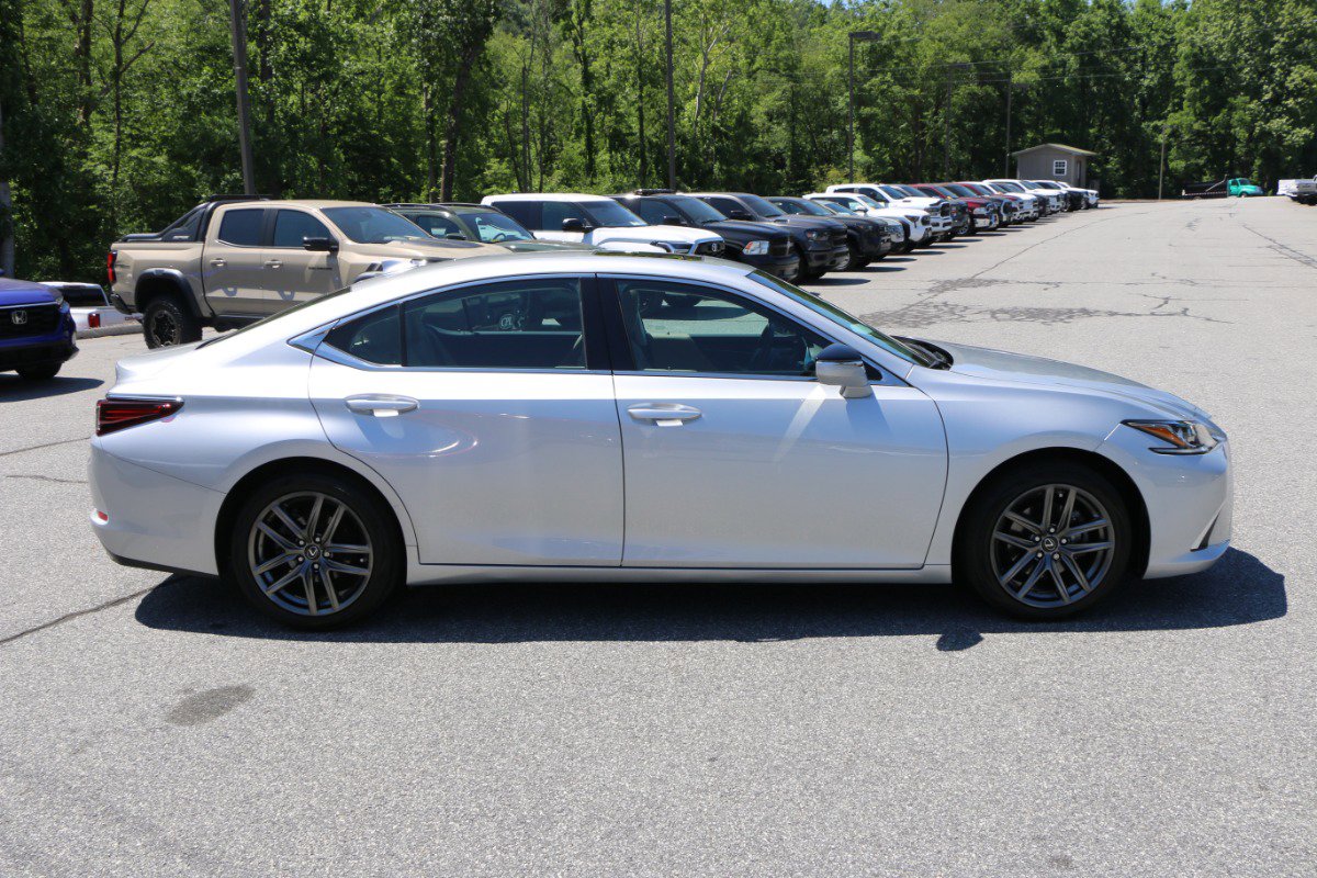 Used 2021 Lexus ES 350 w/ Premium Package FWD image 9