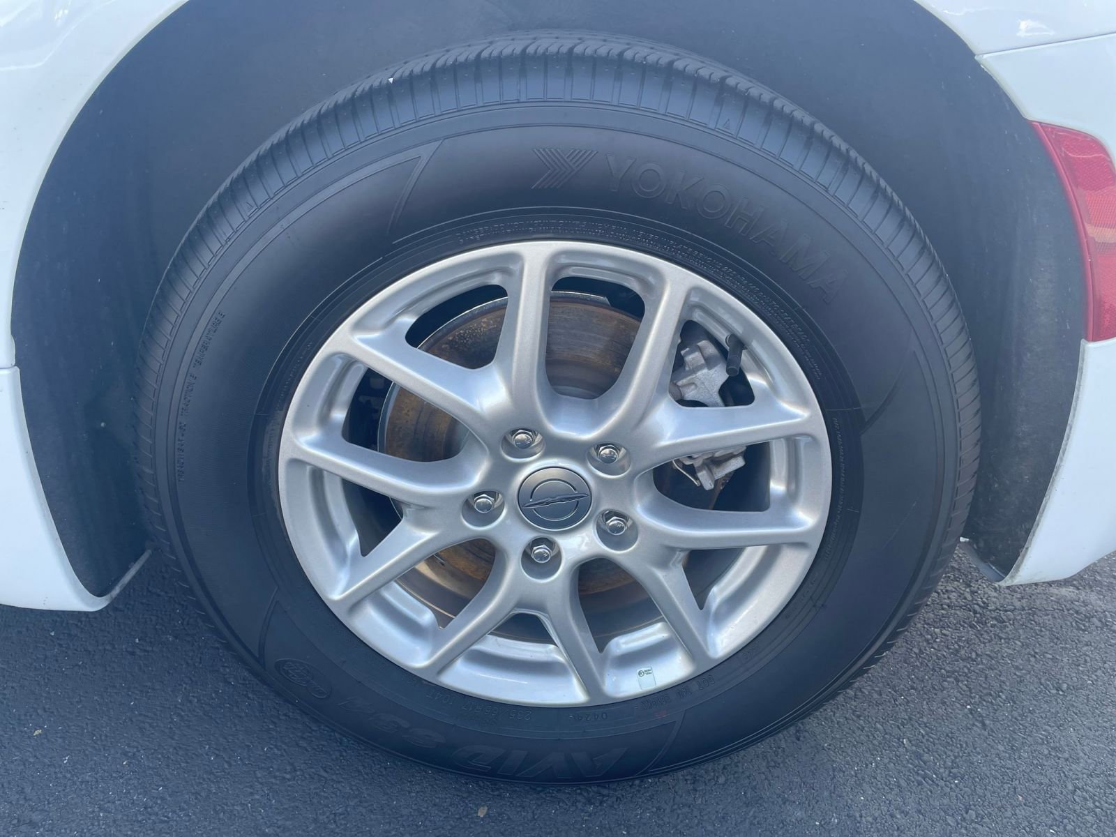 Used 2024 Chrysler Pacifica Touring-L image 27