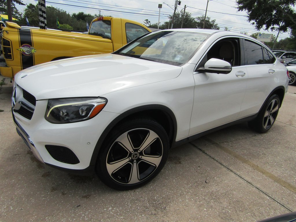 Used 2018 Mercedes-Benz GLC 300 4MATIC Coupe image 1