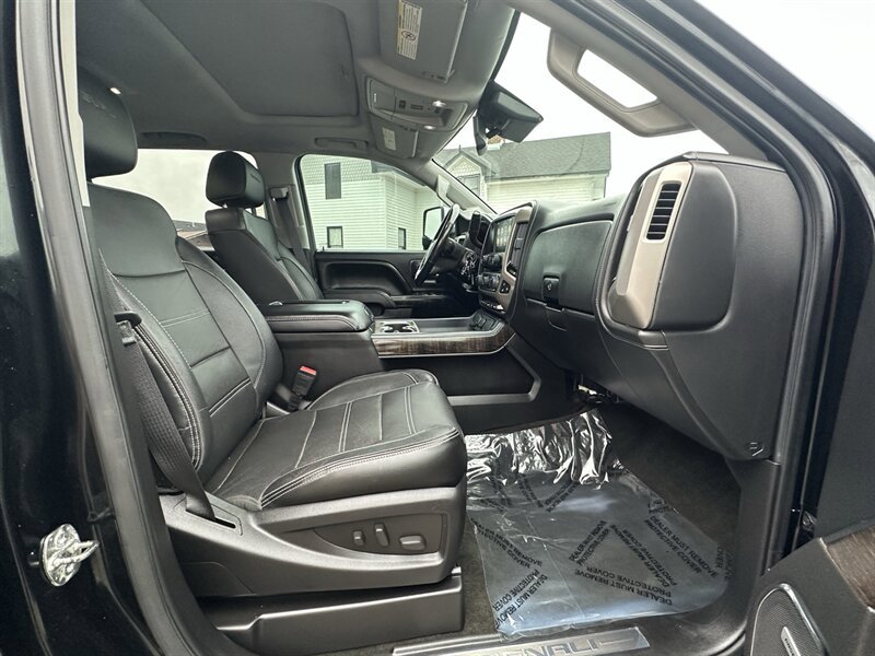 Used 2016 GMC Sierra 3500 Denali w/ Duramax Plus Package AWD/4WD image 10