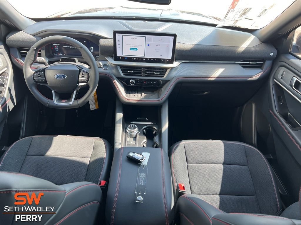 New 2025 Ford Explorer ST image 3