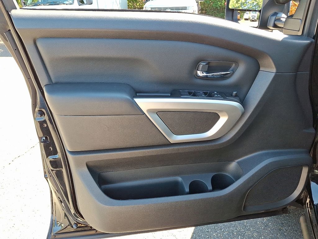 Certified 2024 Nissan Titan SV w/ SV Convenience Package image 13