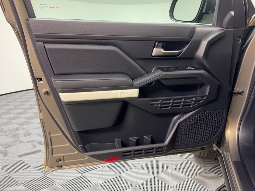 Used 2024 Toyota Tacoma TRD Sport RWD image 14