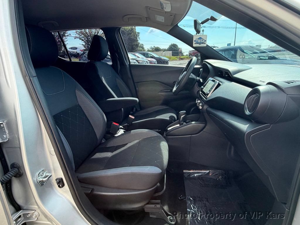Used 2018 Nissan Kicks S FWD image 18