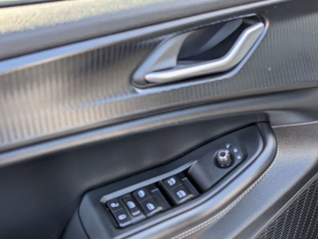 Used 2024 Jeep Grand Cherokee L Altitude image 23