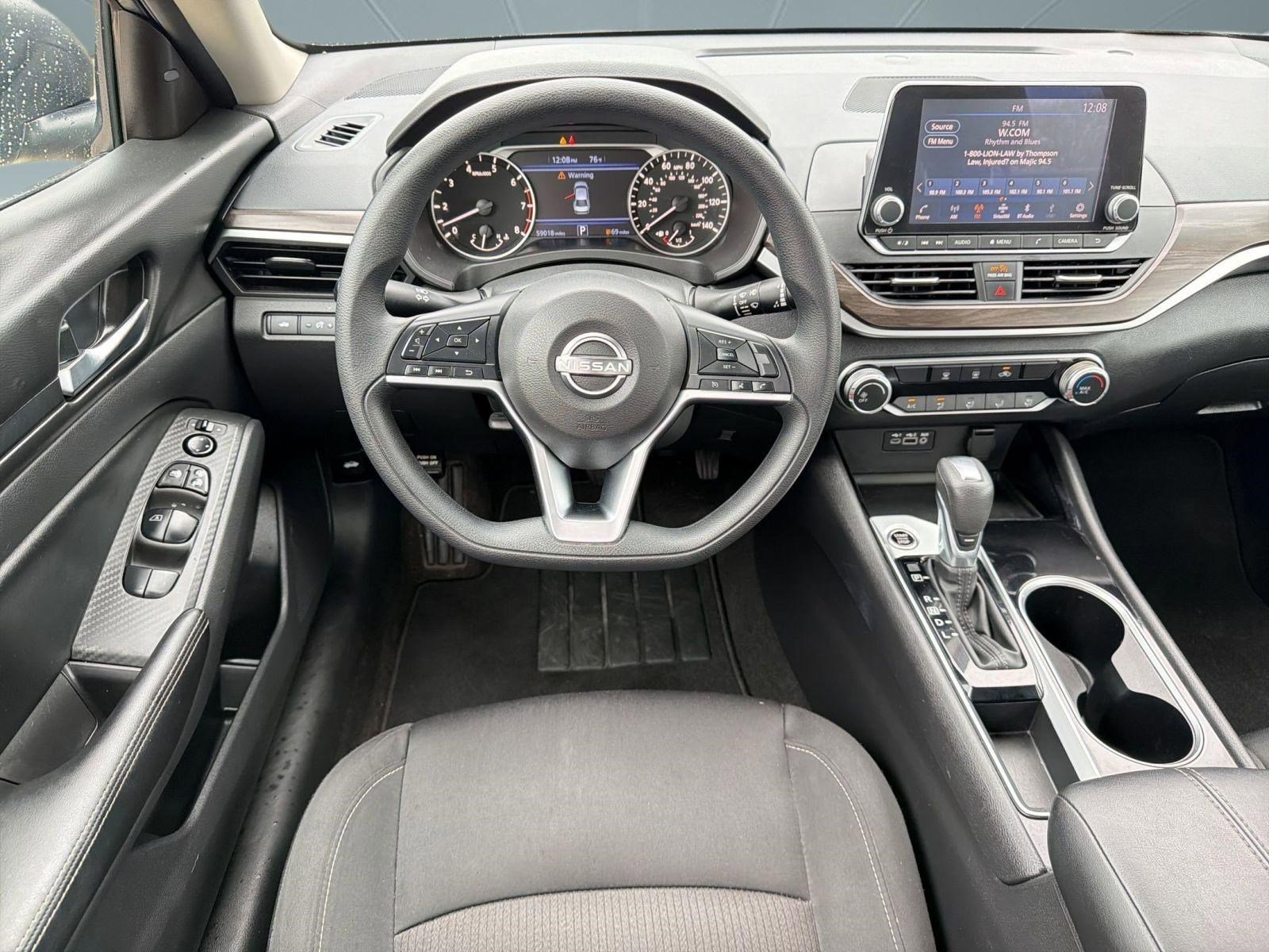 Used 2024 Nissan Altima 2.5 SV image 26