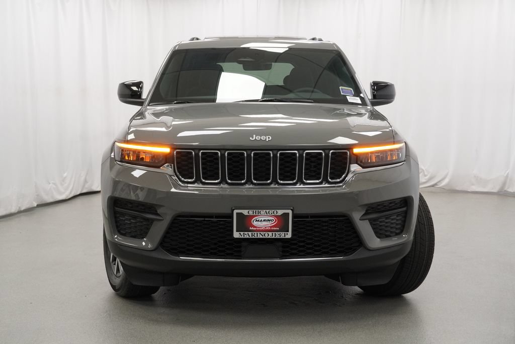 New 2027 Jeep Grand Cherokee Laredo AWD/4WD image 7