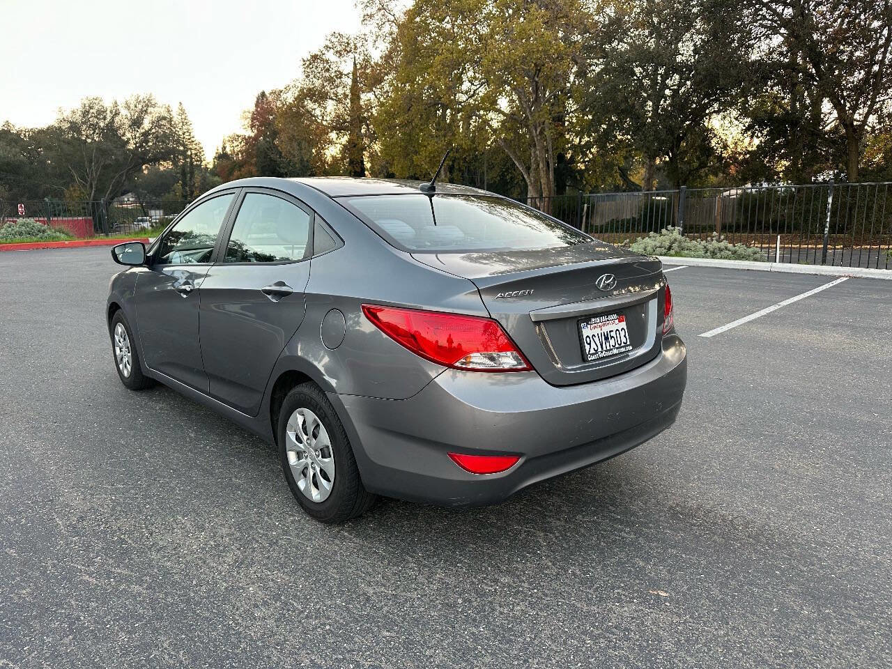 Used 2015 Hyundai Accent GLS image 6