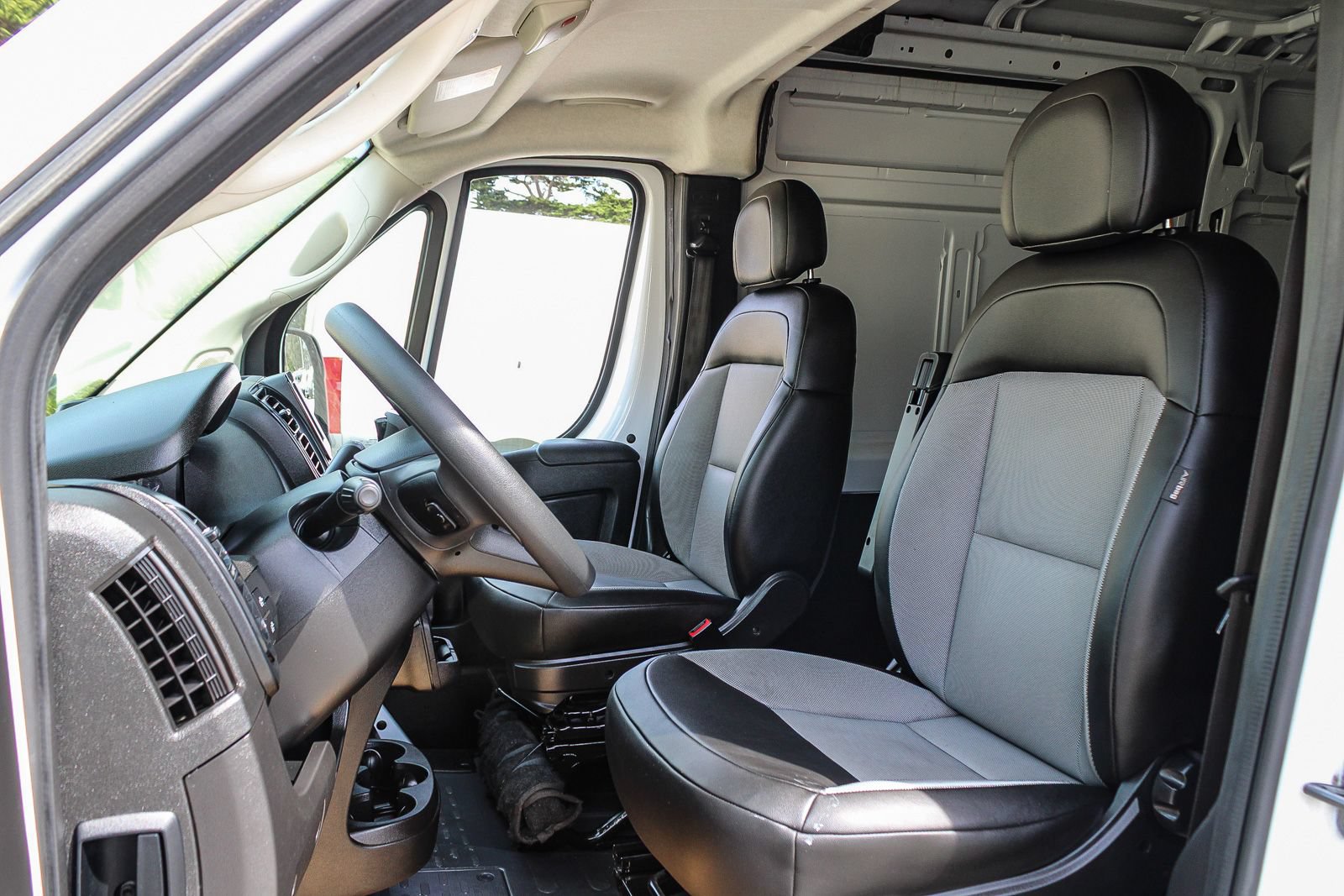 Used 2024 RAM ProMaster 2500 FWD image 19