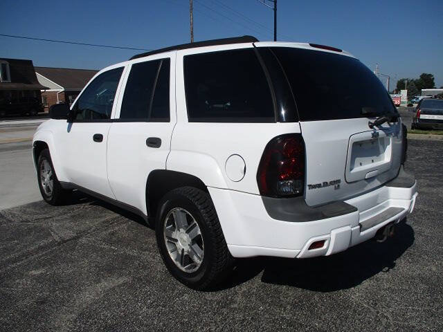 Used 2007 Chevrolet TrailBlazer LS w/ Skid Plate Package AWD/4WD image 3