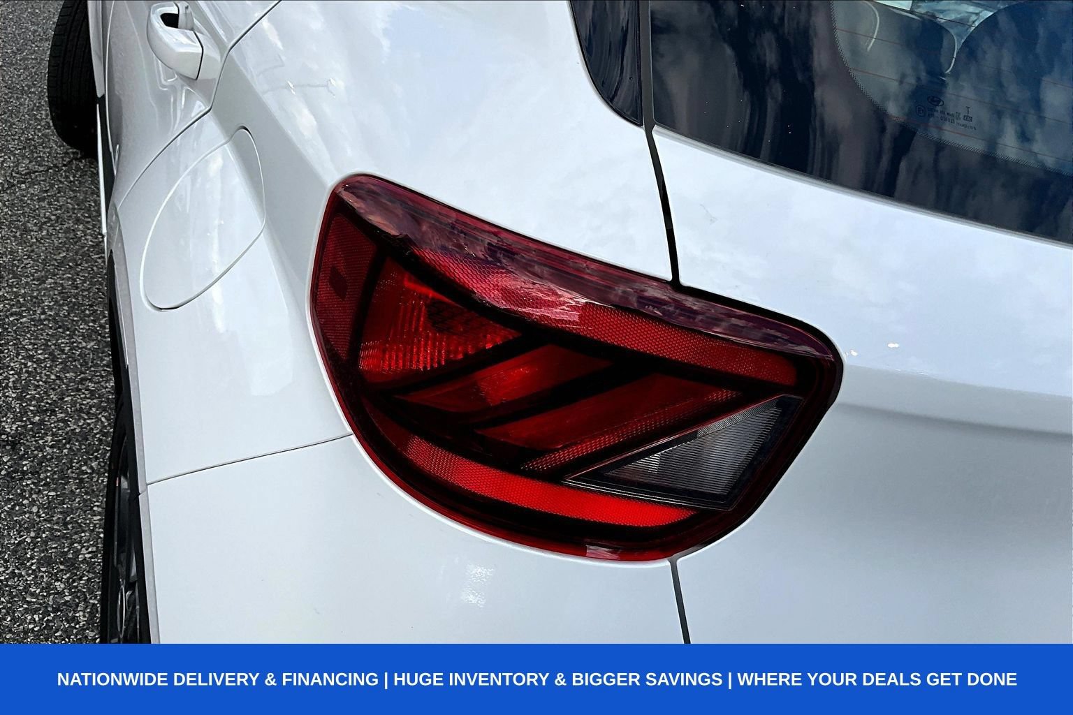 Used 2026 Hyundai Venue SEL FWD image 31