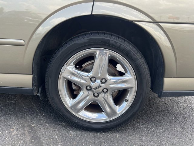 Used 2002 Lincoln LS image 15